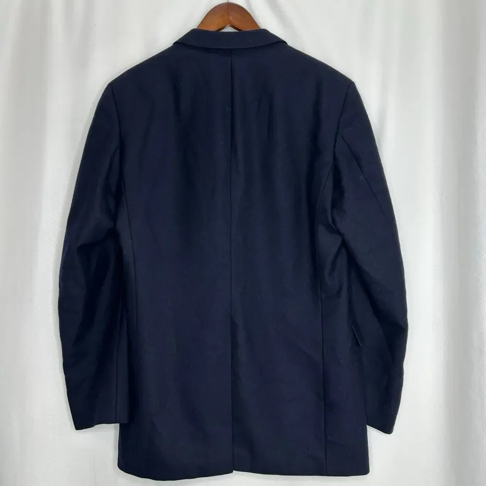Burberry vintage men’s wool blazer navy blue chest is 46”
